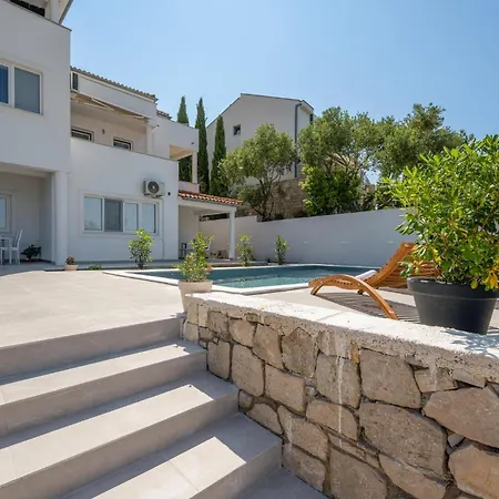 Amazing In With Wifi