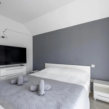 Amazing In With Wifi *