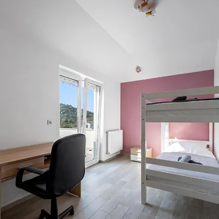 Amazing In With Wifi アパート